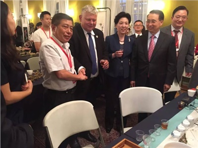 向世界展示中國非遺文化，湘益茯茶亮相湖南波蘭、捷克非遺交流周